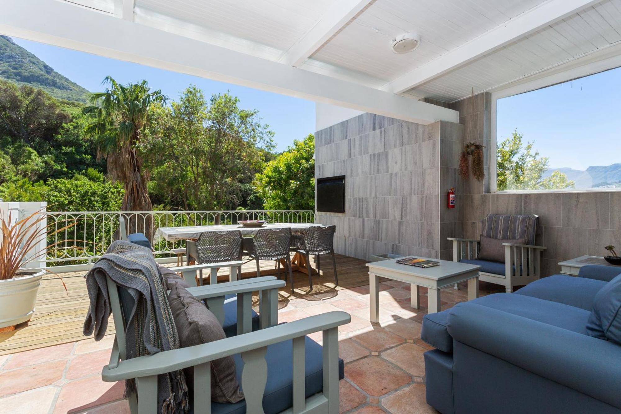 Q On Westford Villa Cape Town Exterior photo